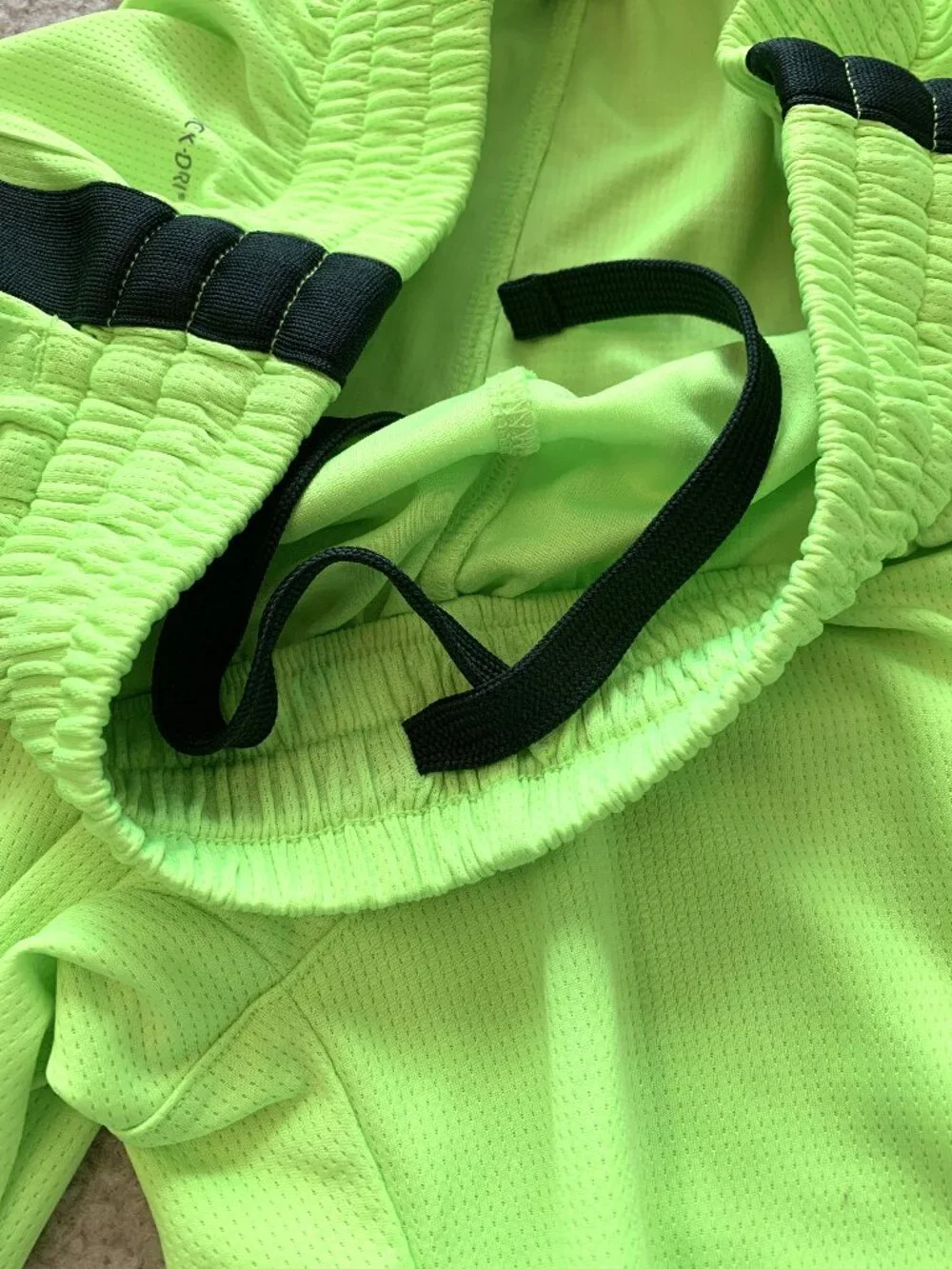 Xersion Active Short Men Neon Yellow Adjustable Waist Size M